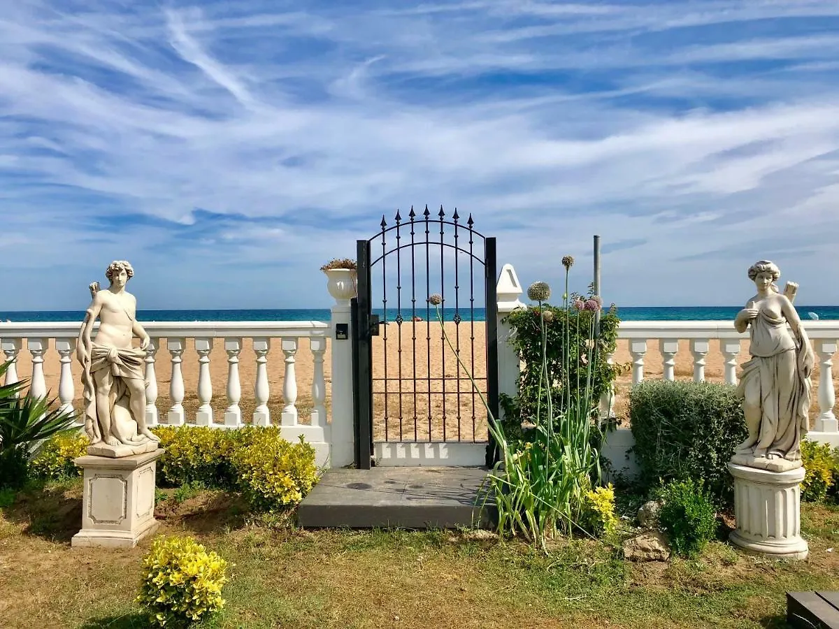 Villa Boutique home the beach Malgrat de Mar