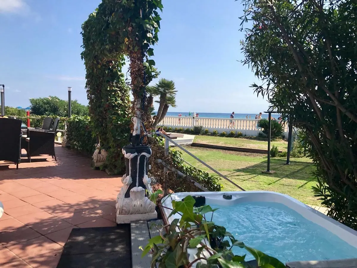 Boutique Home The Beach Malgrat de Mar Spain