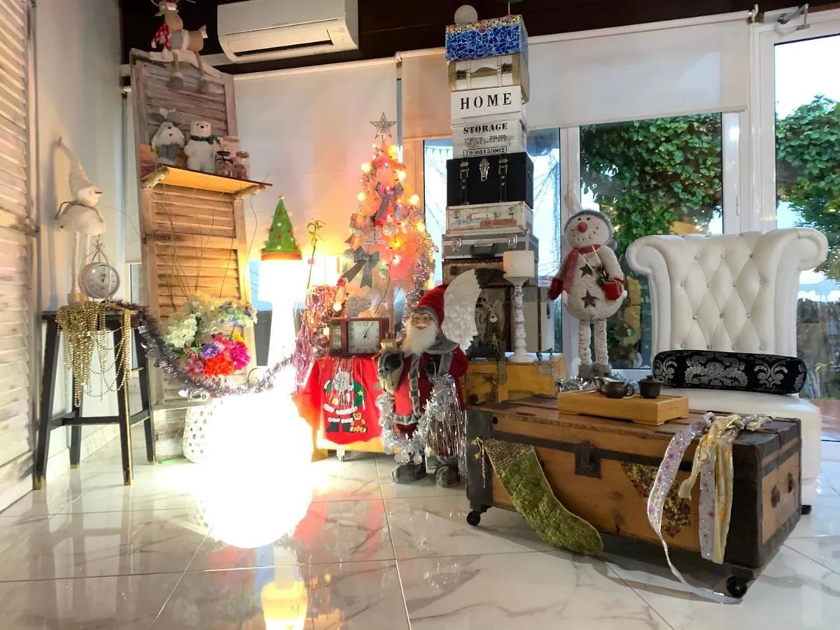 Boutique Home The Beach Malgrat de Mar Villa