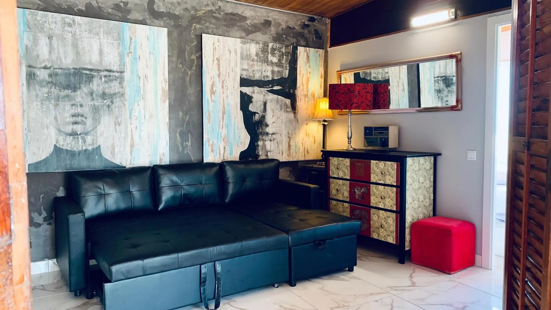 Boutique Home The Beach Malgrat de Mar Villa